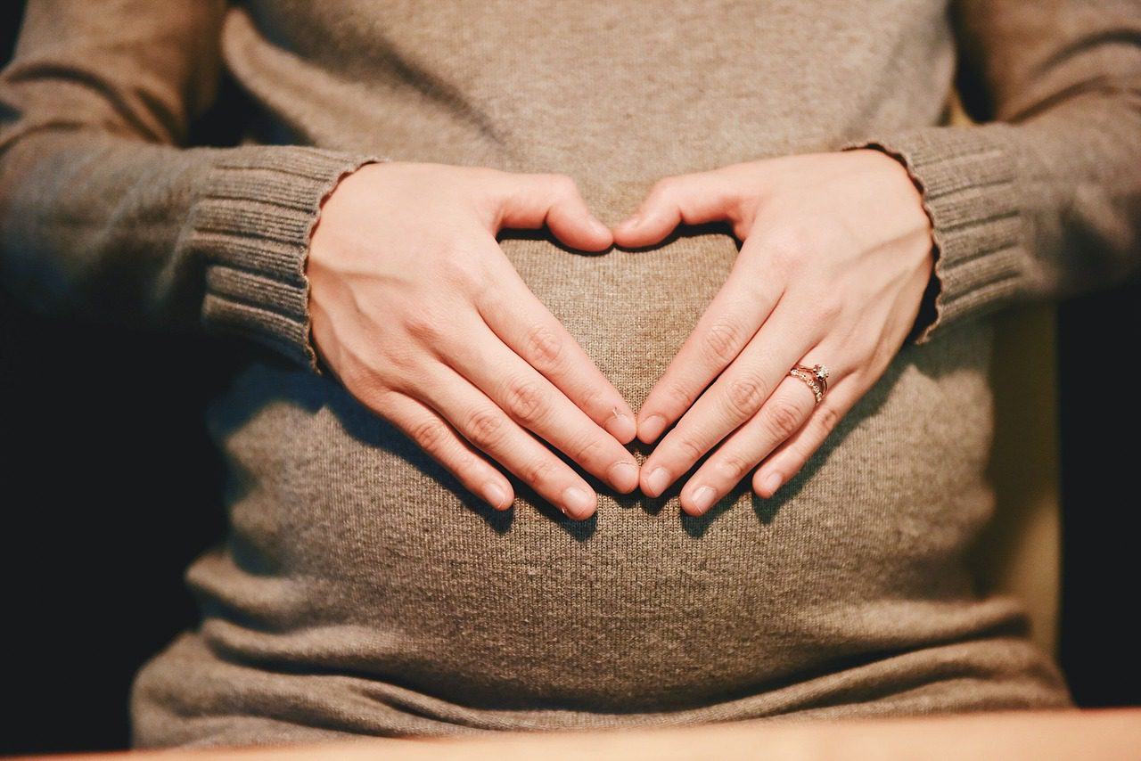 gravidez bebê grávida coração barriga